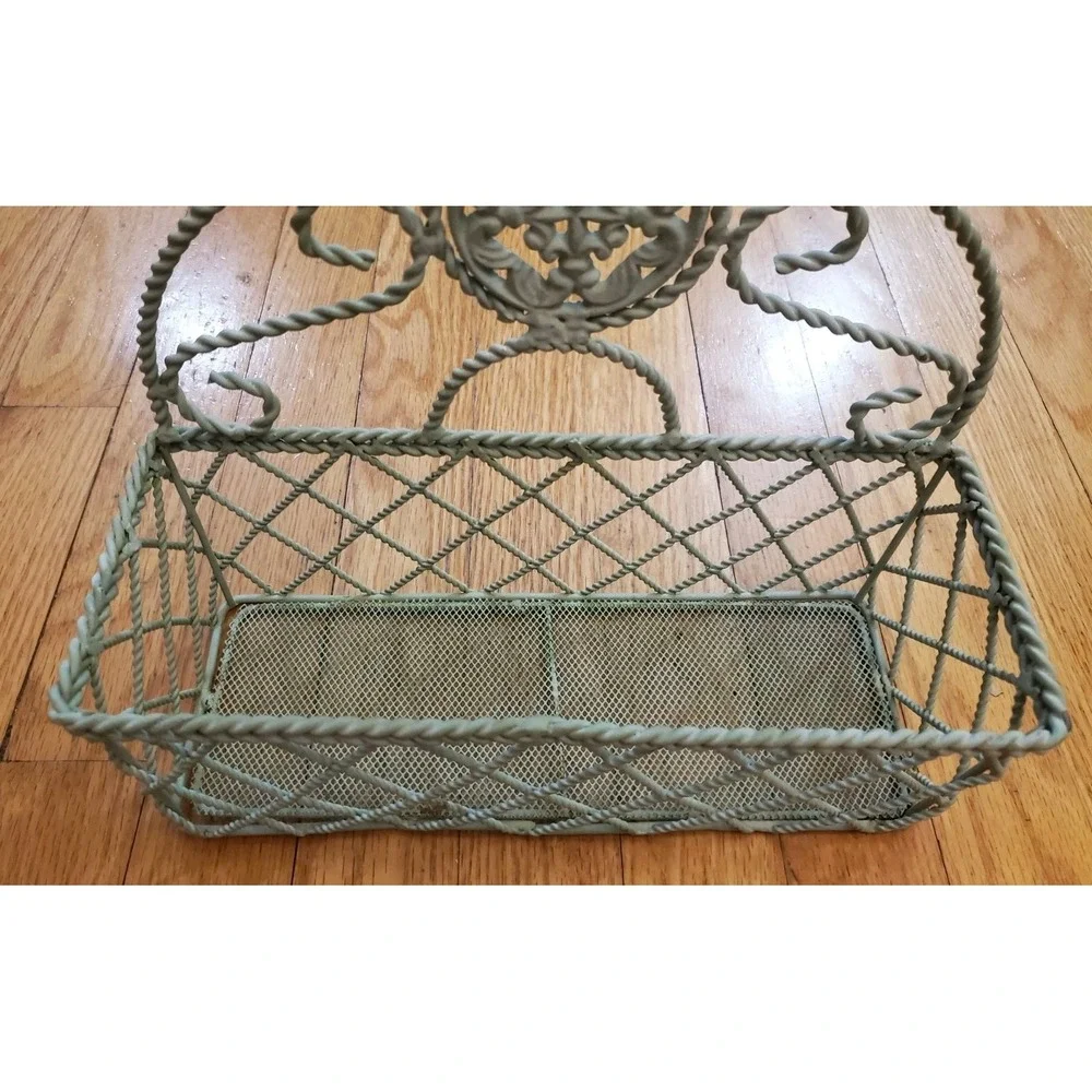 Vintage Shabby Chic Green Metal Wire Wall Pocket Basket Scrollwork Planter Mail